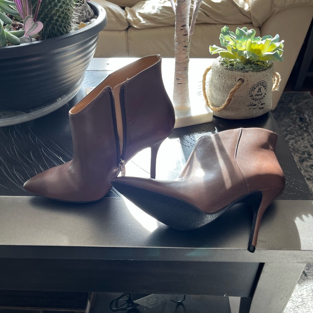 Mocha/taupe. Enzo Anciolini booties 4 inch heel